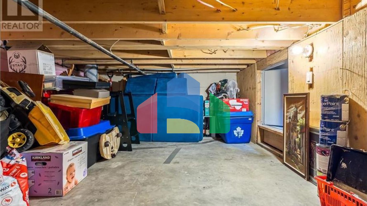 Residential - Townhouse - New Westminster, Canada - Canada