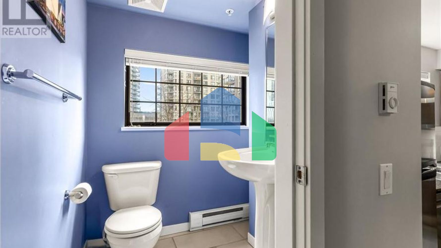 Residential - Townhouse - New Westminster, Canada - Canada