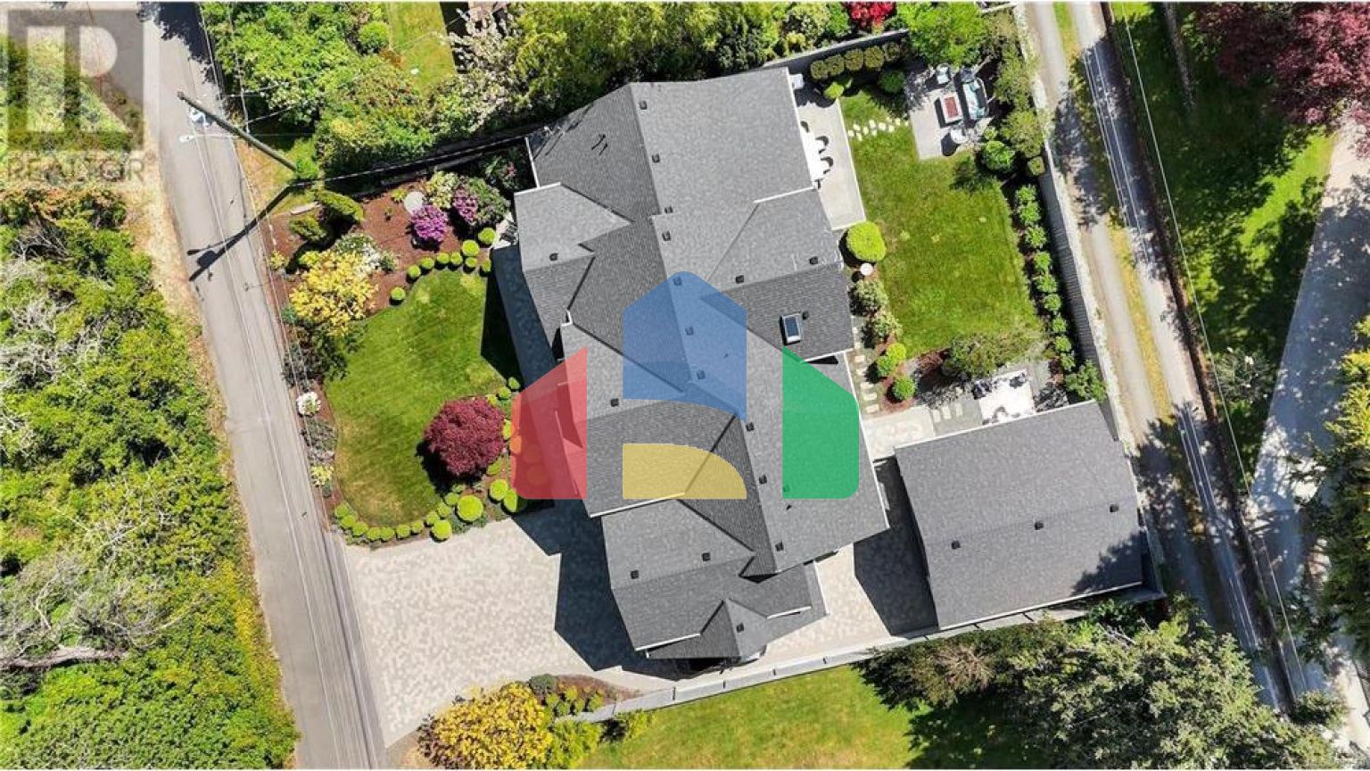 Residential - Single Family Home - Saanich, Canada - Canada