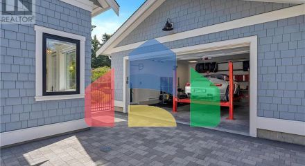 Residential - Single Family Home - Saanich, Canada - Canada Residential - Single Family Home - Saanich, Canada - Canada