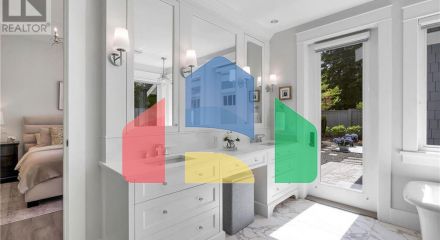 Residential - Single Family Home - Saanich, Canada - Canada