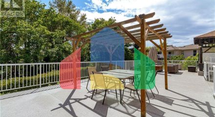 Residential - Single Family Home - Saanich, Canada - Canada Residential - Single Family Home - Saanich, Canada - Canada