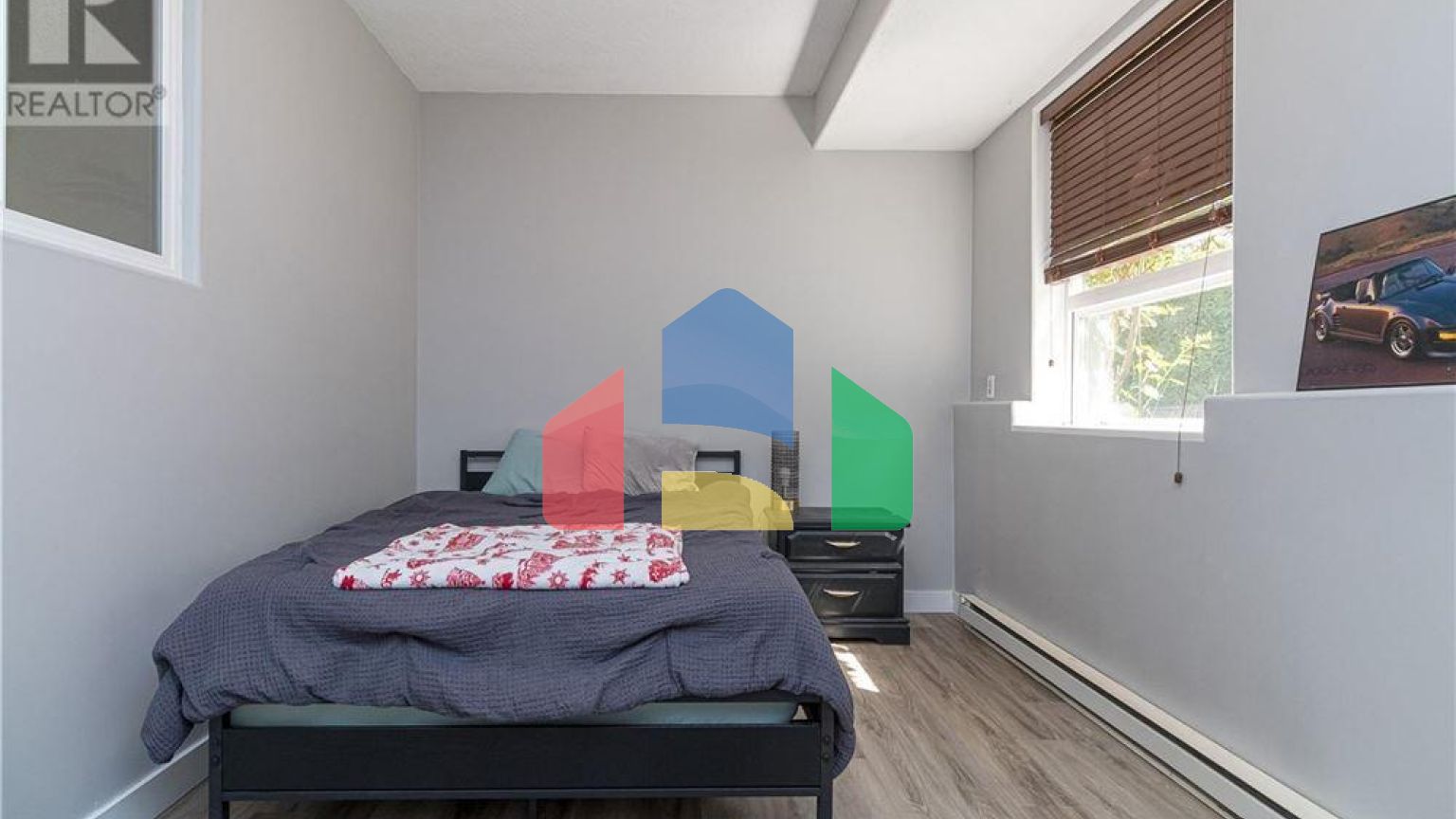 Residential - Single Family Home - Saanich, Canada - Canada