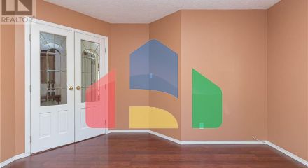 Residential - Single Family Home - Saanich, Canada - Canada