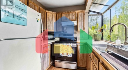 Residential - Condo/Apartment - Saanich, Canada - Canada