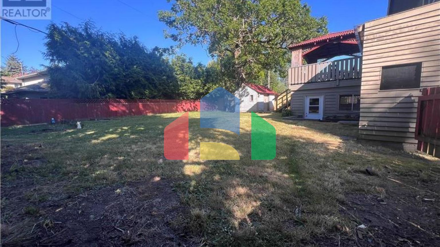 Residential - Single Family Home - Saanich, Canada - Canada