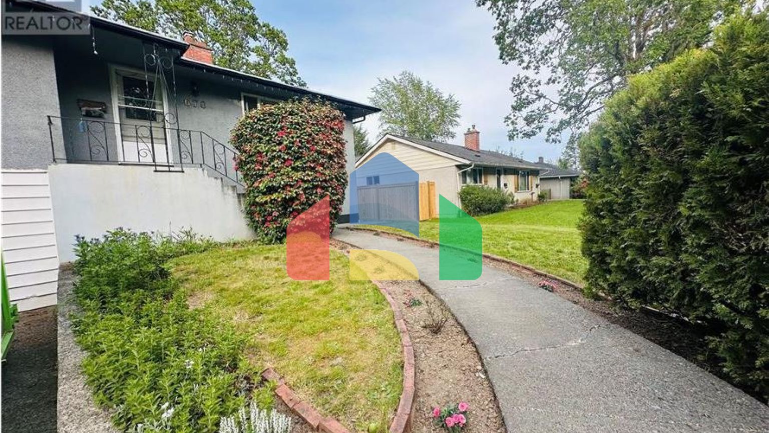 Residential - Single Family Home - Saanich, Canada - Canada