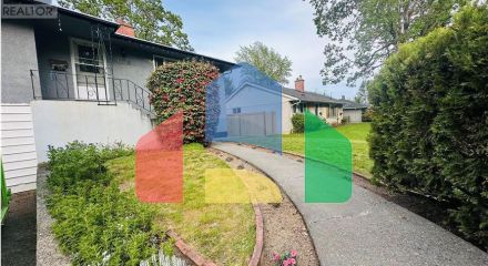 Residential - Single Family Home - Saanich, Canada - Canada