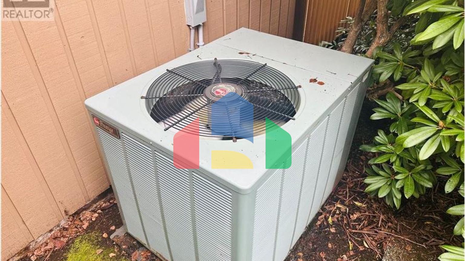 Residential - Single Family Home - Saanich, Canada - Canada