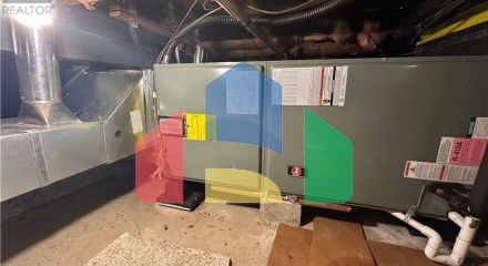 Residential - Single Family Home - Saanich, Canada - Canada Residential - Single Family Home - Saanich, Canada - Canada