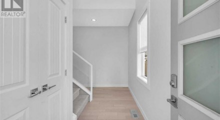 Residential - Single Family Home - Airdrie, Canada - Canada