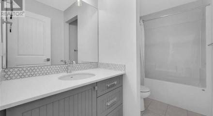 Residential - Single Family Home - Airdrie, Canada - Canada