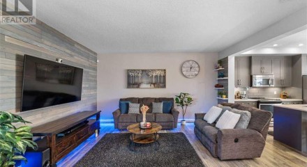 Residential - Single Family Home - Airdrie, Canada - Canada