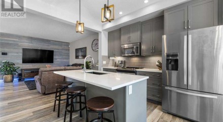 Residential - Single Family Home - Airdrie, Canada - Canada