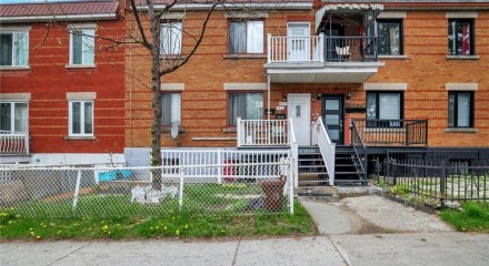 Residential - Triplex - Parc-Extension, Canada - Canada