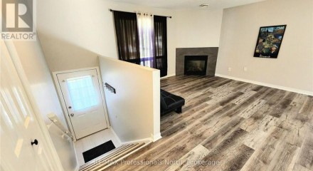 Residential - Condo/Apartment - Bracebridge, Canada - Canada