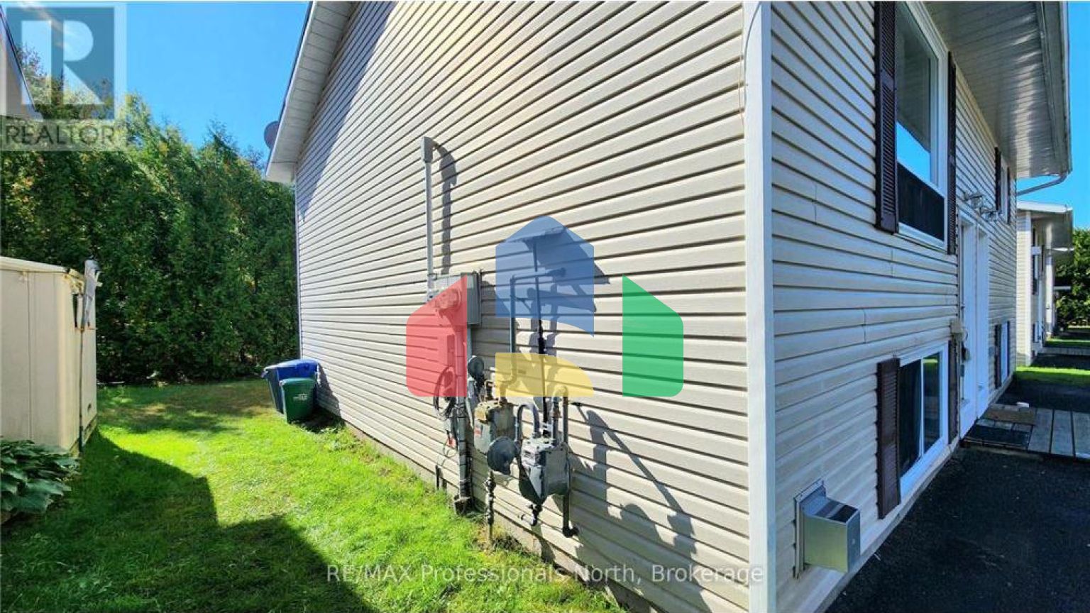 Residential - Condo/Apartment - Bracebridge, Canada - Canada