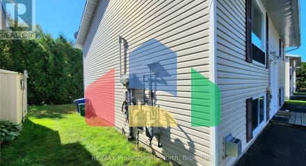 Residential - Condo/Apartment - Bracebridge, Canada - Canada