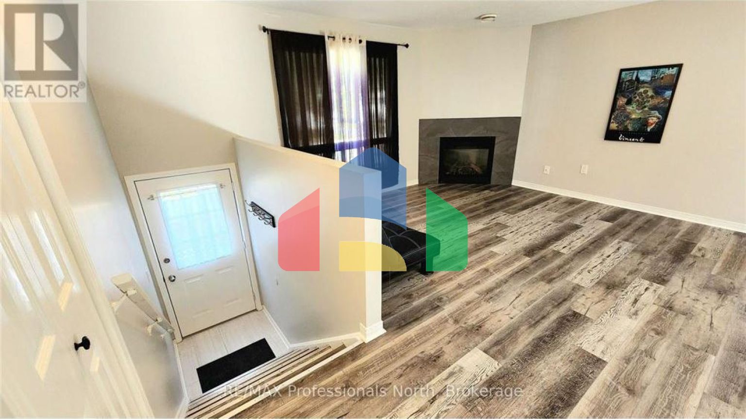 Residential - Condo/Apartment - Bracebridge, Canada - Canada