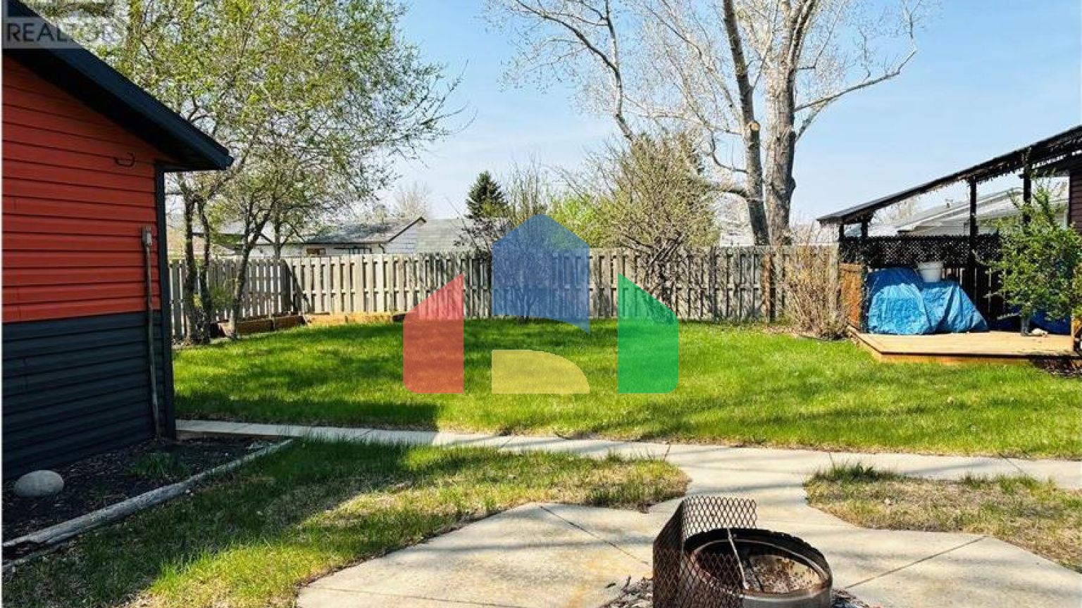 Residential - Single Family Home - Estevan, Canada - Canada