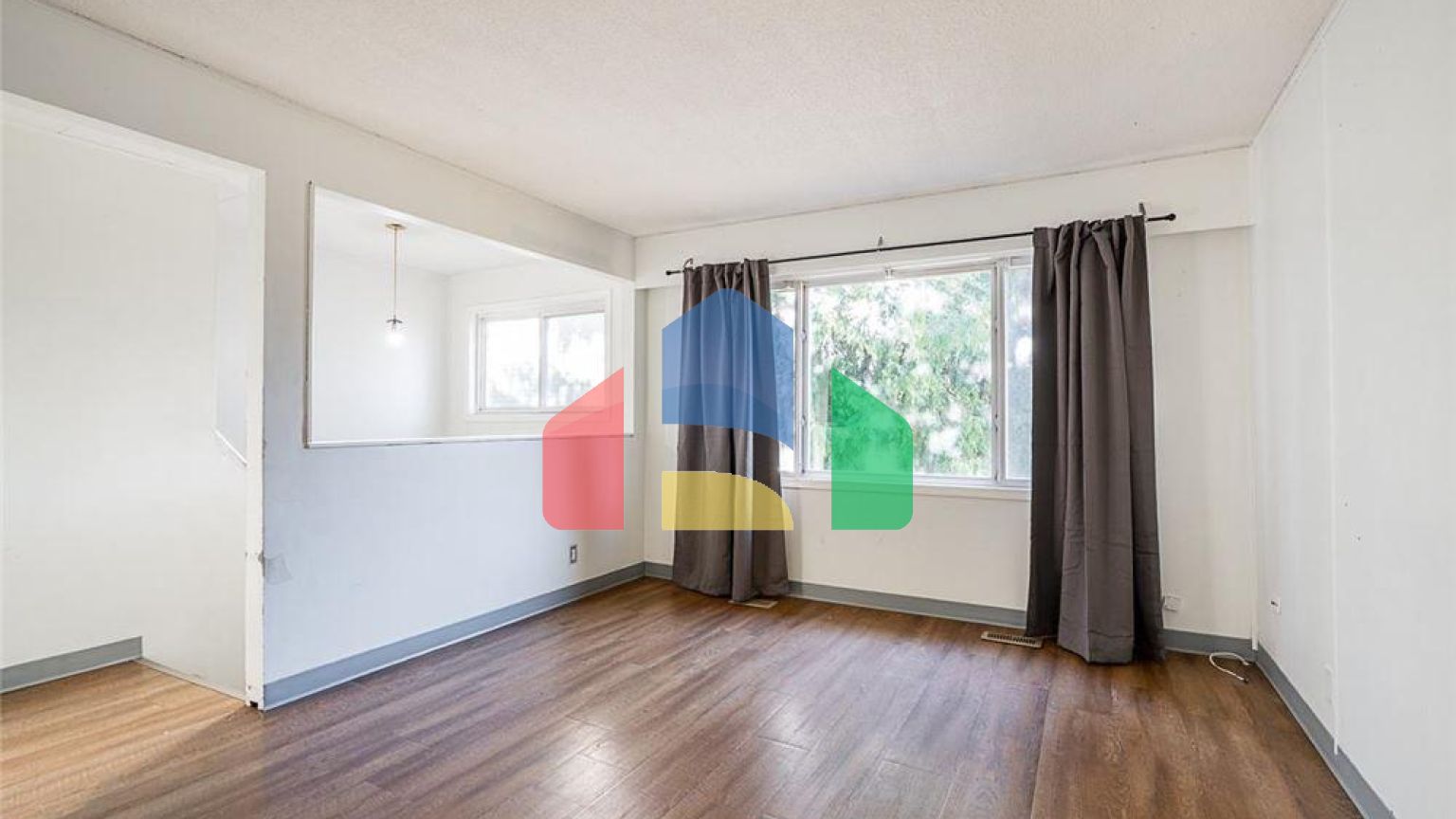 Residential - Single Family Home - Surrey, Canada - Canada