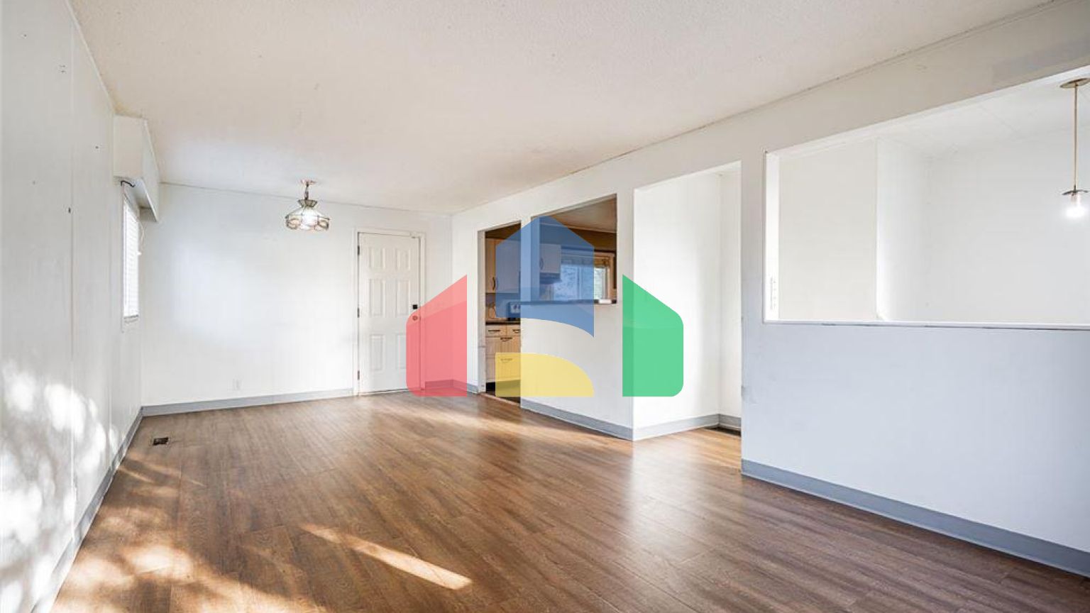 Residential - Single Family Home - Surrey, Canada - Canada