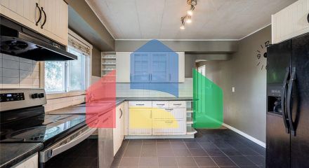 Residential - Single Family Home - Surrey, Canada - Canada