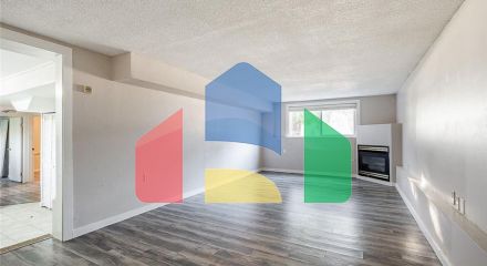 Residential - Single Family Home - Surrey, Canada - Canada