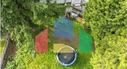 Residential - Single Family Home - Surrey, Canada - Canada