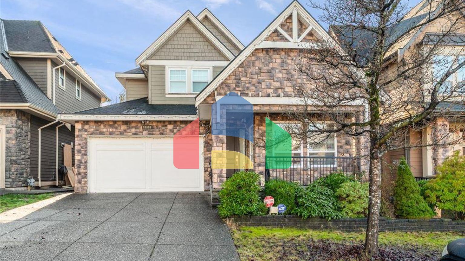 Residential - Single Family Home - Surrey, Canada - Canada