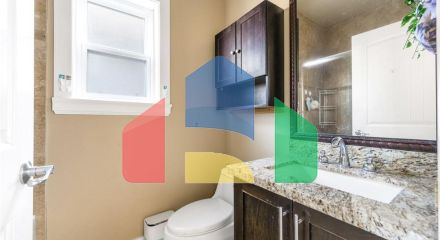 Residential - Single Family Home - Surrey, Canada - Canada