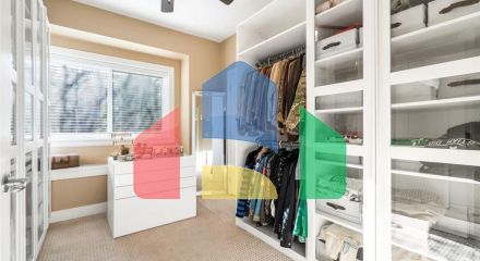 Residential - Single Family Home - Surrey, Canada - Canada