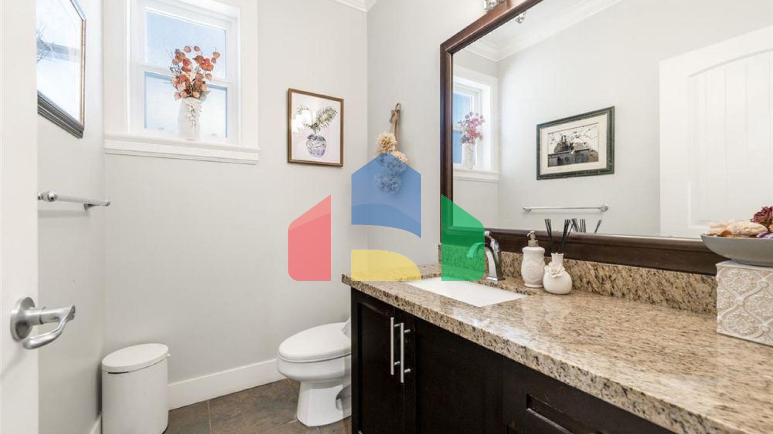 Residential - Single Family Home - Surrey, Canada - Canada