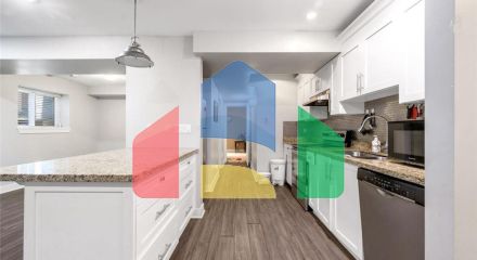 Residential - Single Family Home - Surrey, Canada - Canada