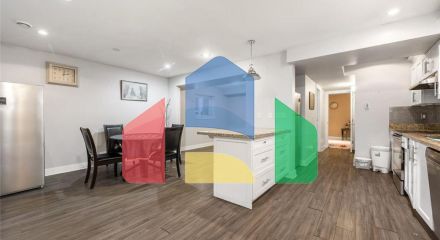 Residential - Single Family Home - Surrey, Canada - Canada