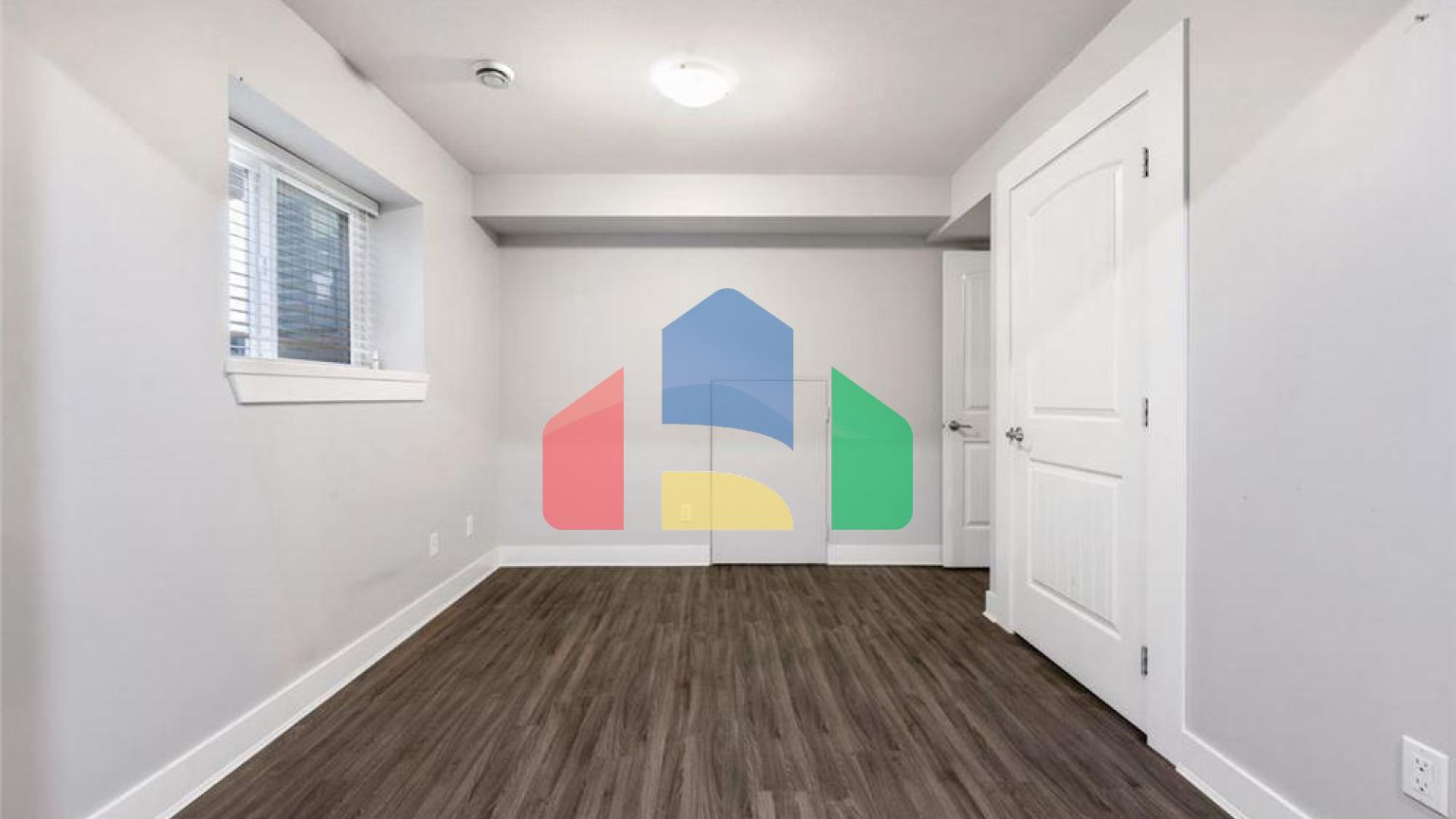 Residential - Single Family Home - Surrey, Canada - Canada