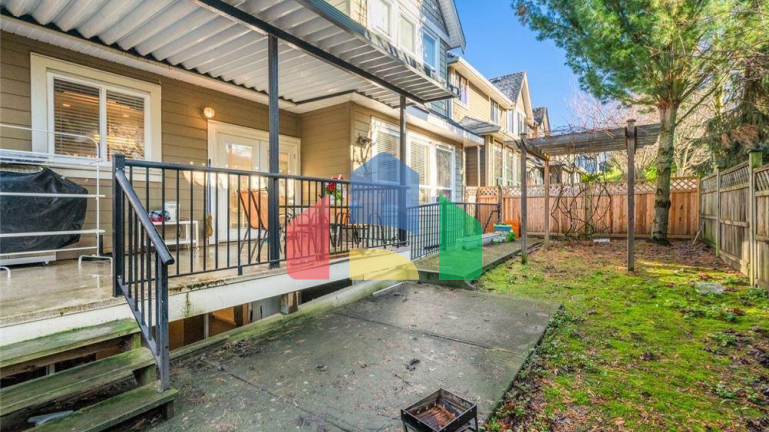 Residential - Single Family Home - Surrey, Canada - Canada