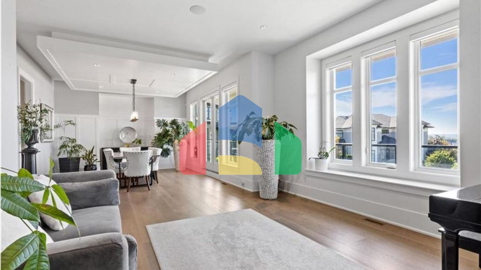 Residential - Single Family Home - Surrey, Canada - Canada