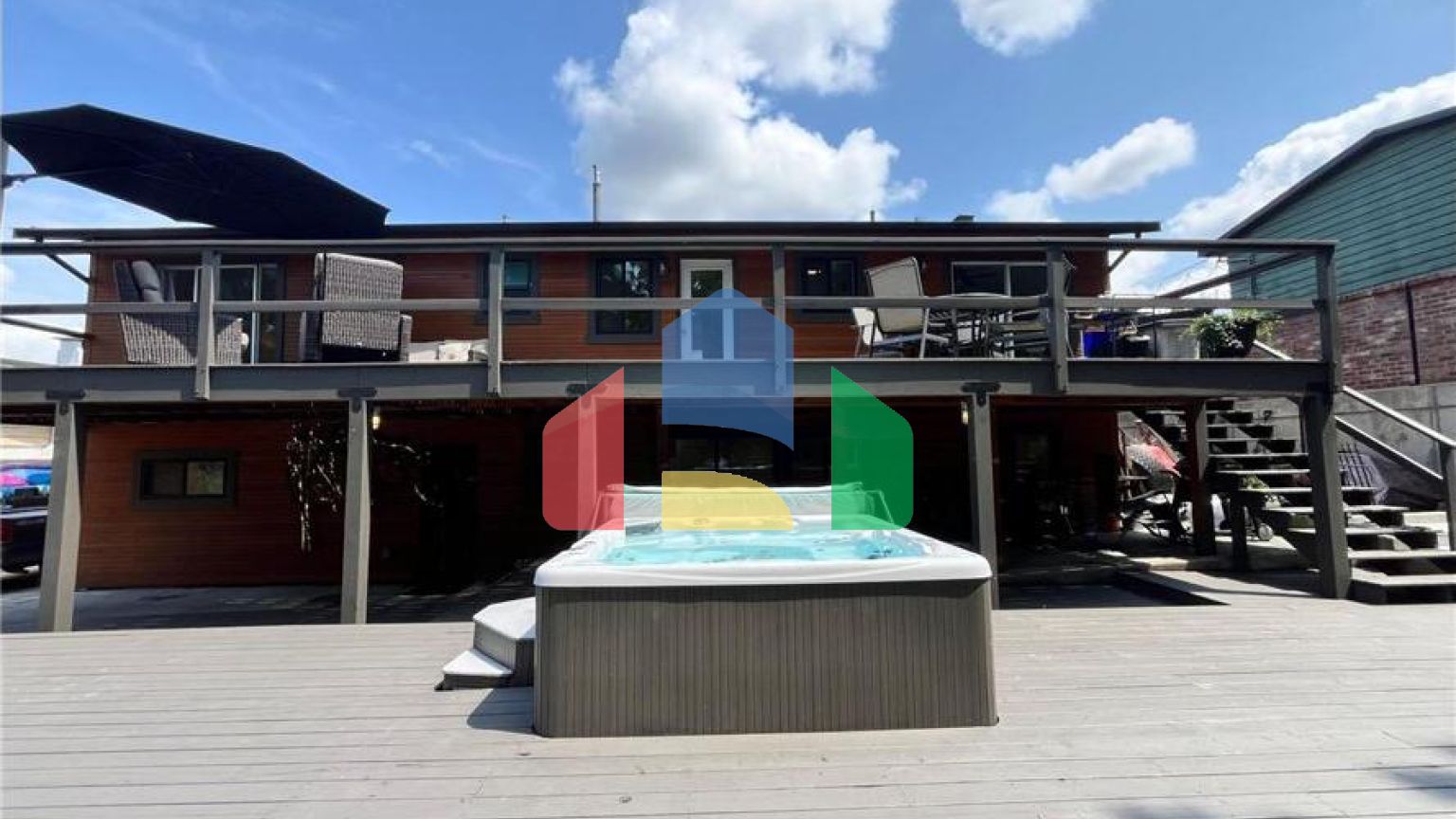 Residential - Single Family Home - Surrey, Canada - Canada