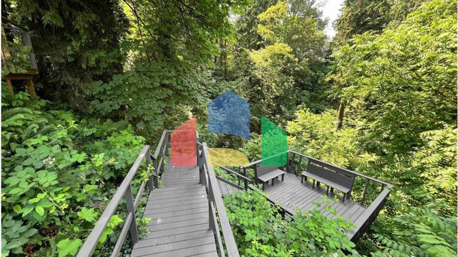 Residential - Single Family Home - Surrey, Canada - Canada