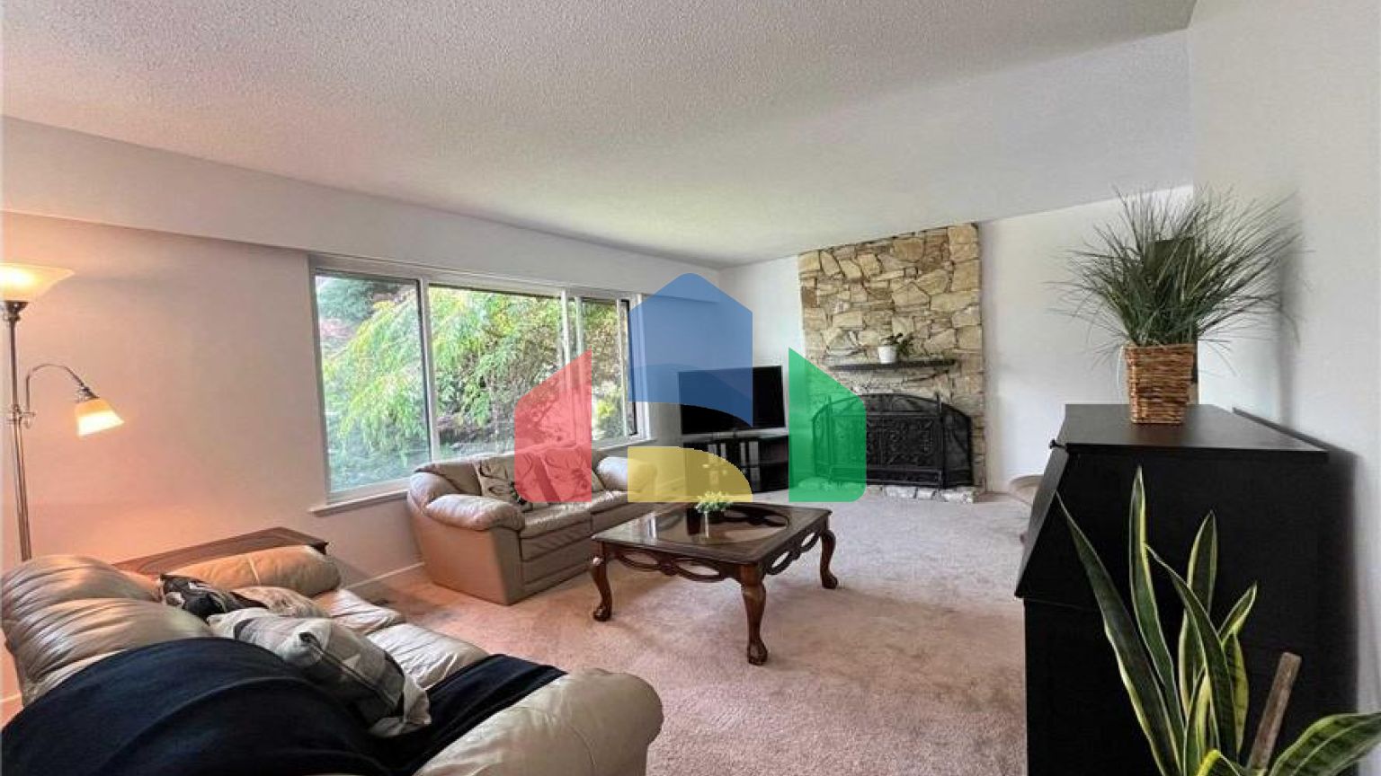 Residential - Single Family Home - Surrey, Canada - Canada