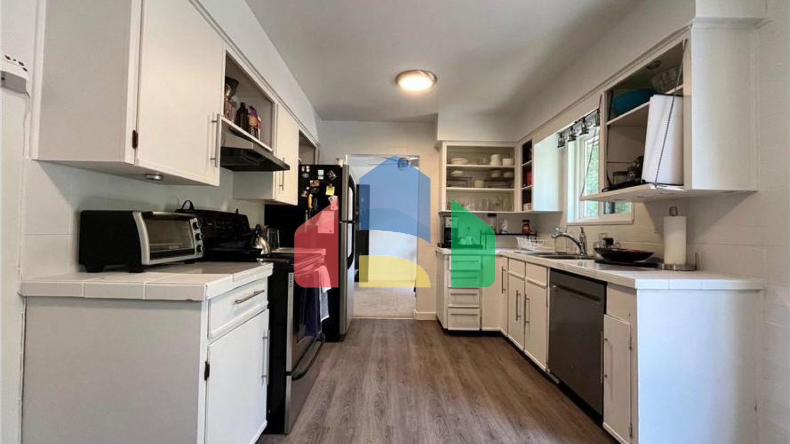 Residential - Single Family Home - Surrey, Canada - Canada