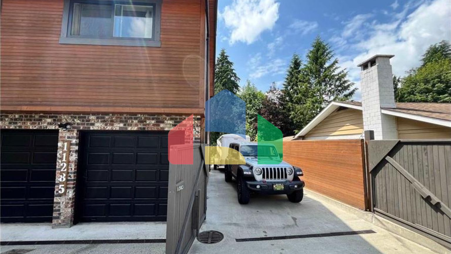 Residential - Single Family Home - Surrey, Canada - Canada