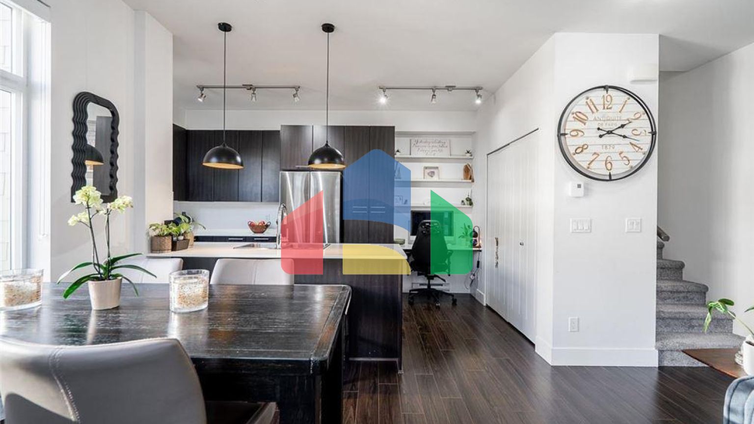 Residential - Townhouse - Surrey, Canada - Canada