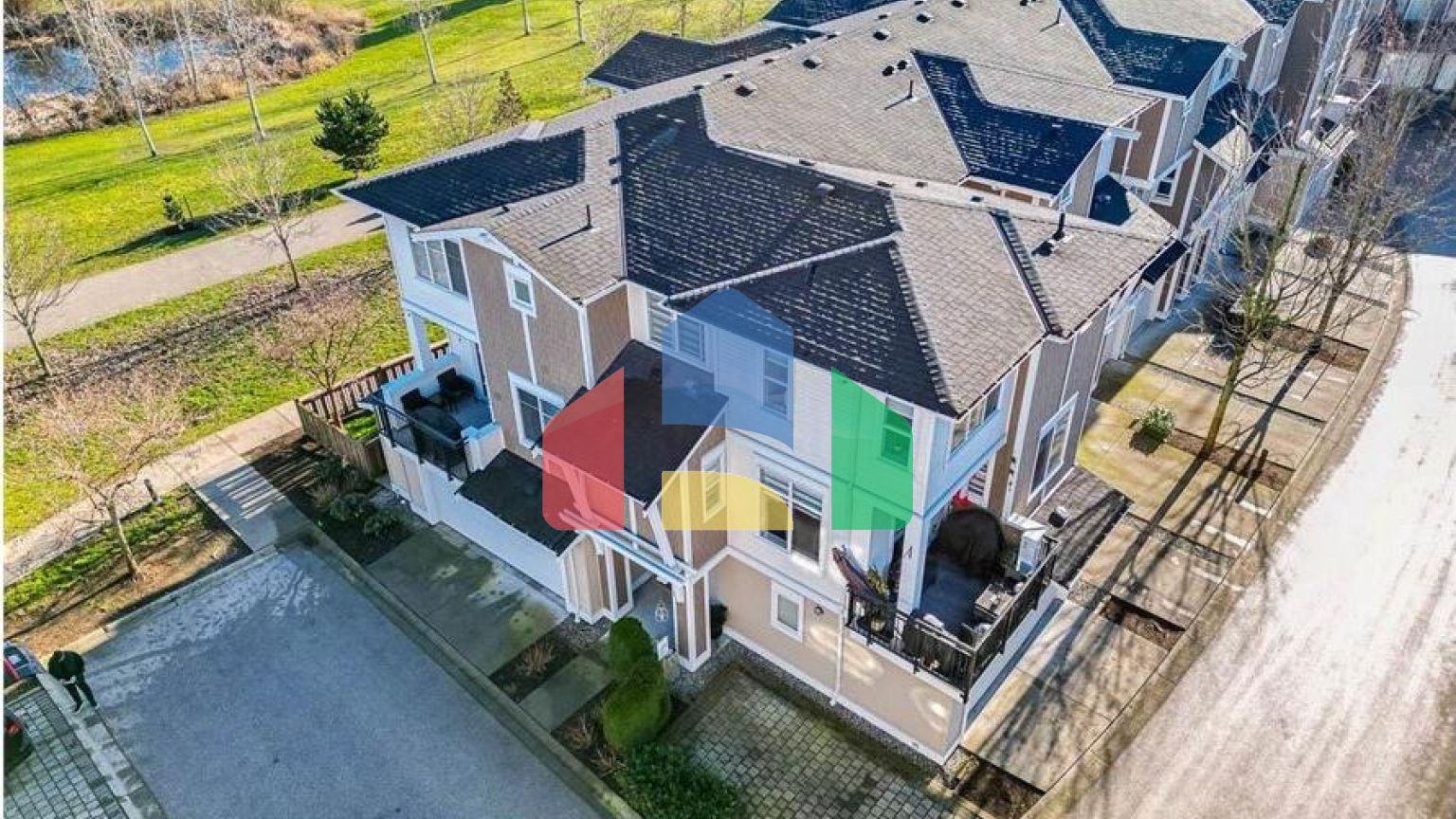 Residential - Townhouse - Surrey, Canada - Canada