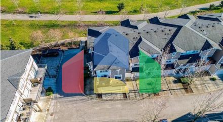 Residential - Townhouse - Surrey, Canada - Canada