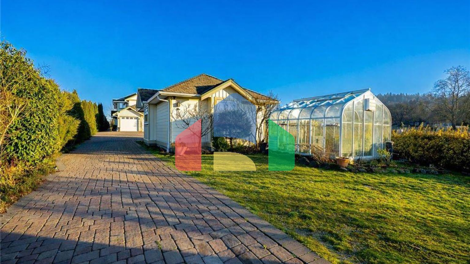 Residential - Single Family Home - Surrey, Canada - Canada