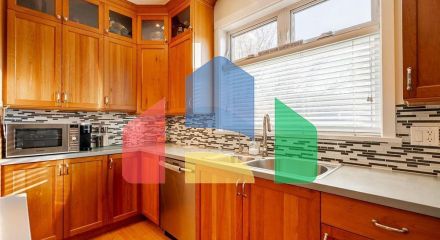 Residential - Single Family Home - Surrey, Canada - Canada