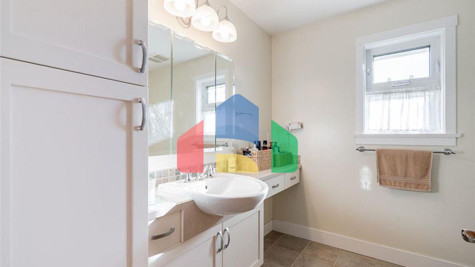 Residential - Single Family Home - Surrey, Canada - Canada