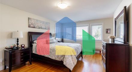 Residential - Single Family Home - Surrey, Canada - Canada